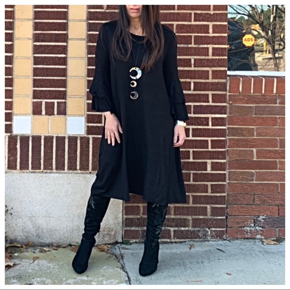 ✨LAST ONE✨Black bell sleeve loose fit dress - Picture 8 of 8